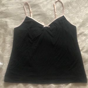 New 🌸🌺🌸Victorias Secret tank top new